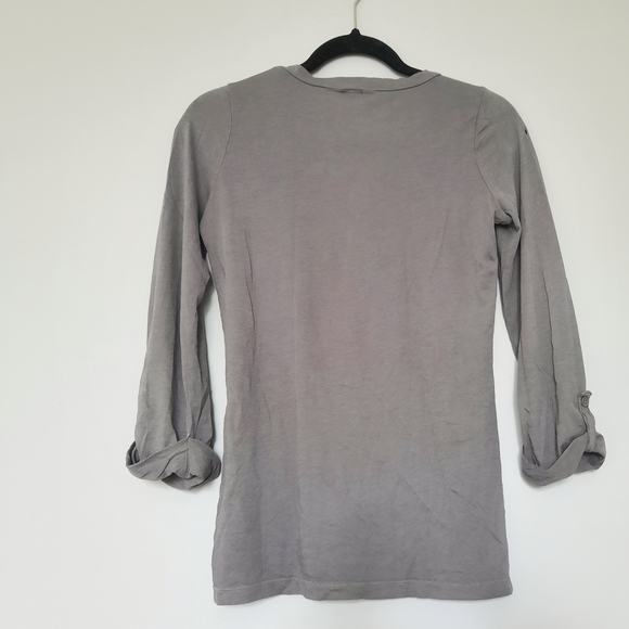 Soft Grey Long-sleeved Tee with Pocket - Picture 6 of 6